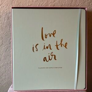 Kate Spade:Bridal Planner-Gold Tone 3 Ring Binder-zipper pouch-48 planning pages
